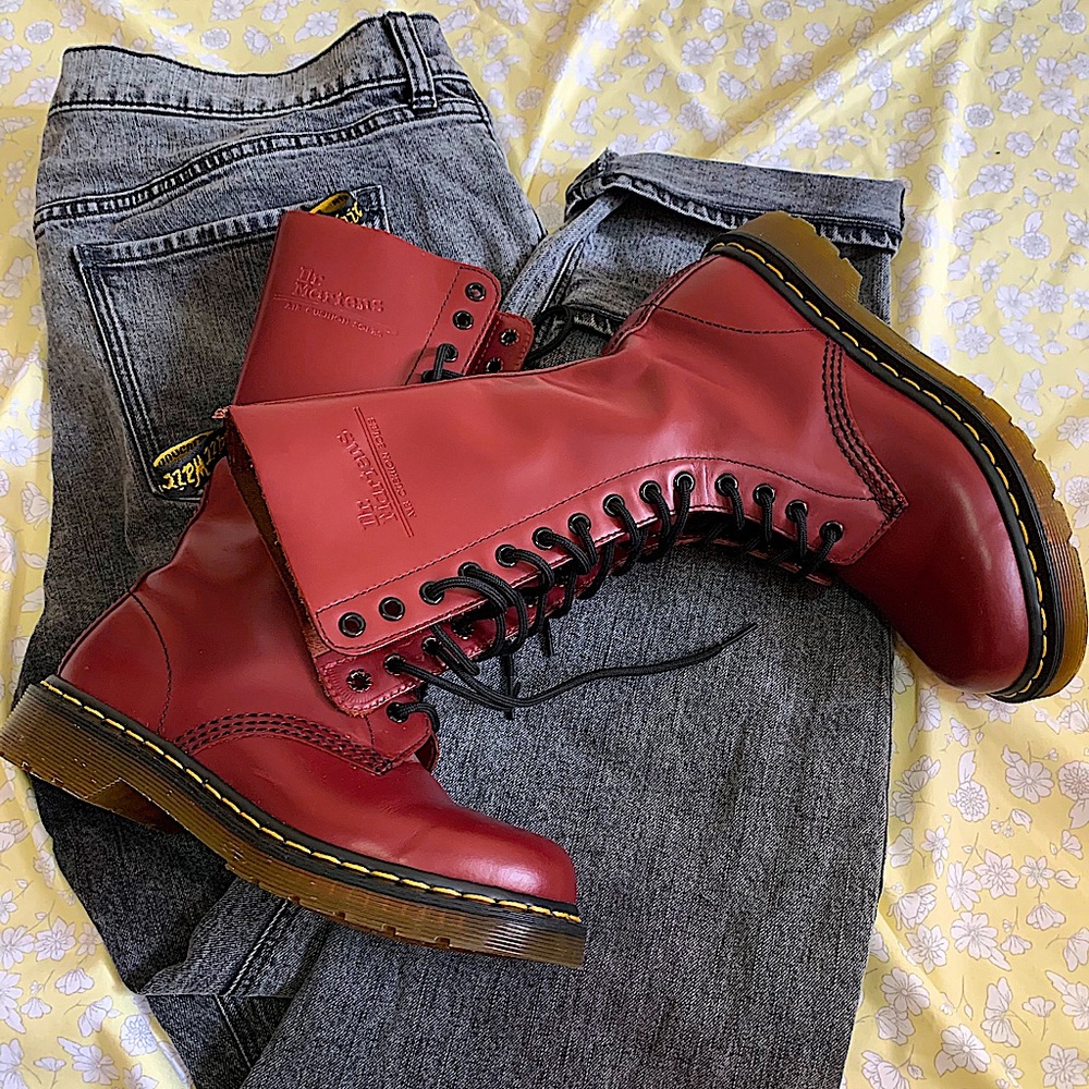 Kids Dr. Marten boots (Burgundy)